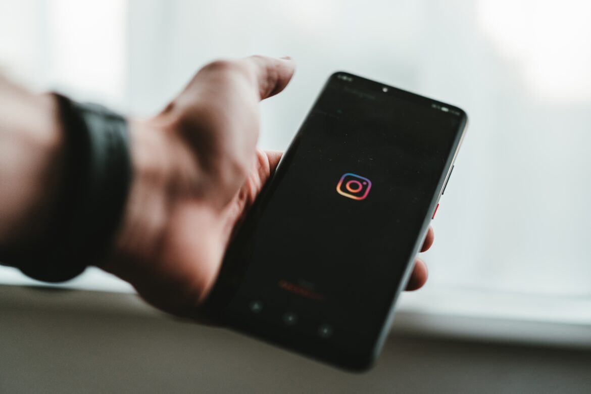 Instagram per lavoro - quante aziende lo usano